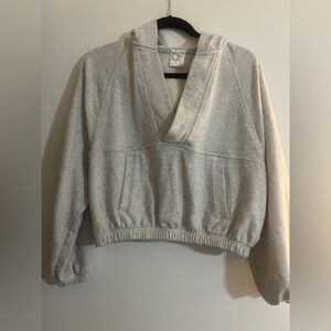 Aerie NWOT Light Gray V-Neck Hoodie